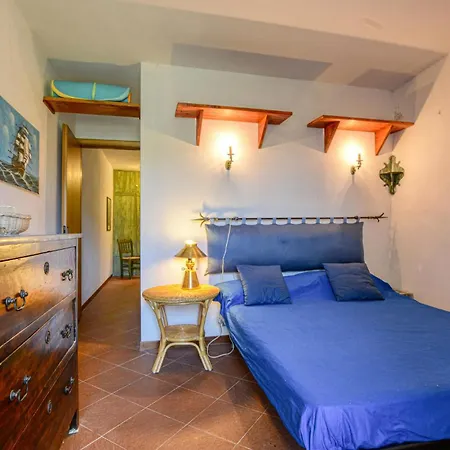 2 Bedroom Pet Friendly In Holiday home Moneglia