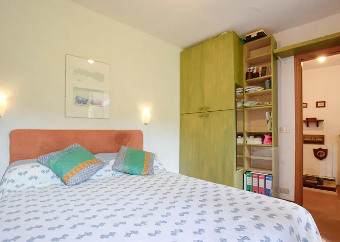 2 Bedroom Awesome In Moneglia