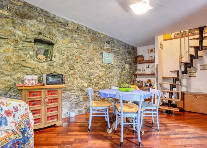 2 Bedroom Awesome In *